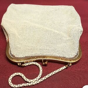 Vintage Whiting & Davis USA  Mesh Purse With Gold-Tone Frame Rope Chain Handle